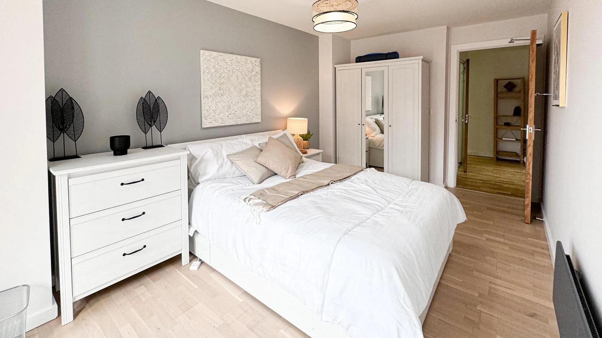 City Centre Flat - Business Stays - Free Parking 利兹 0*,  英国